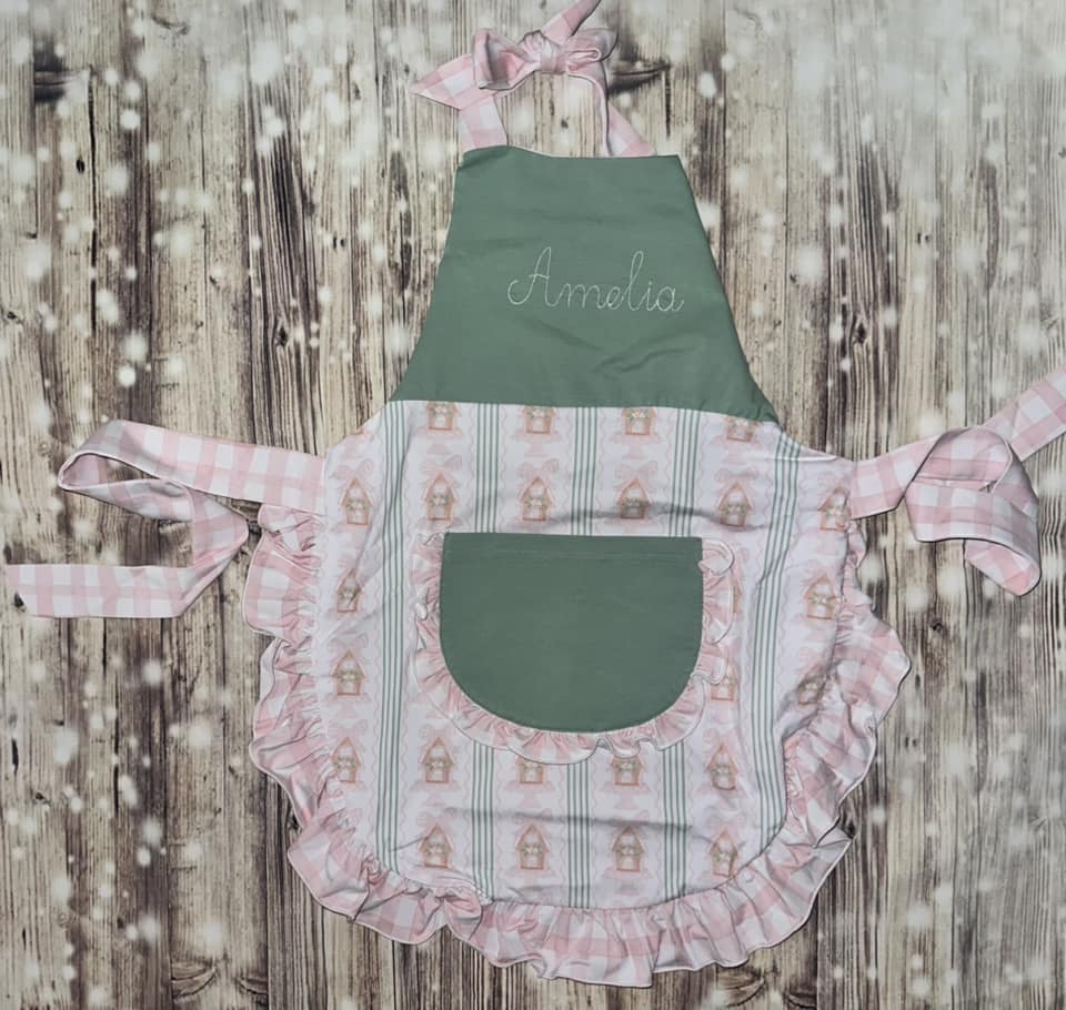 'Amelia' Gingerbread Apron