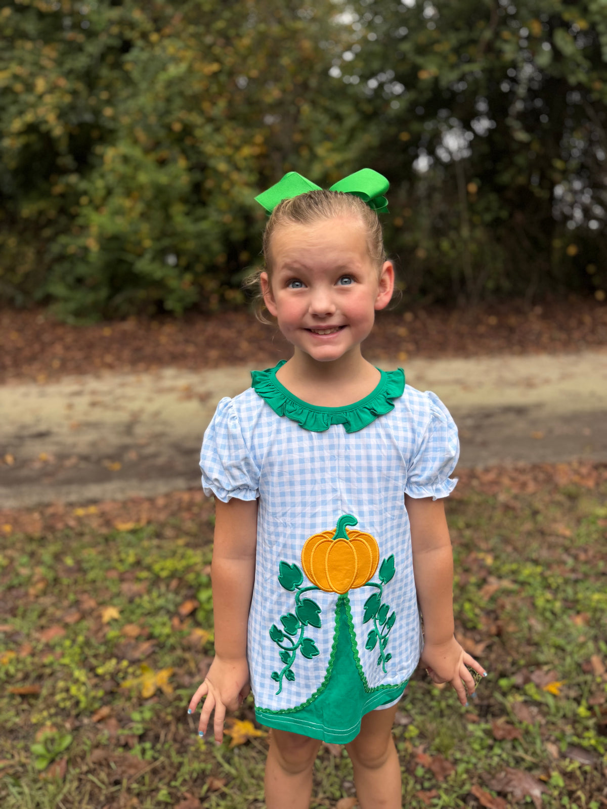 Appliqué Pumpkins Girl Short Set